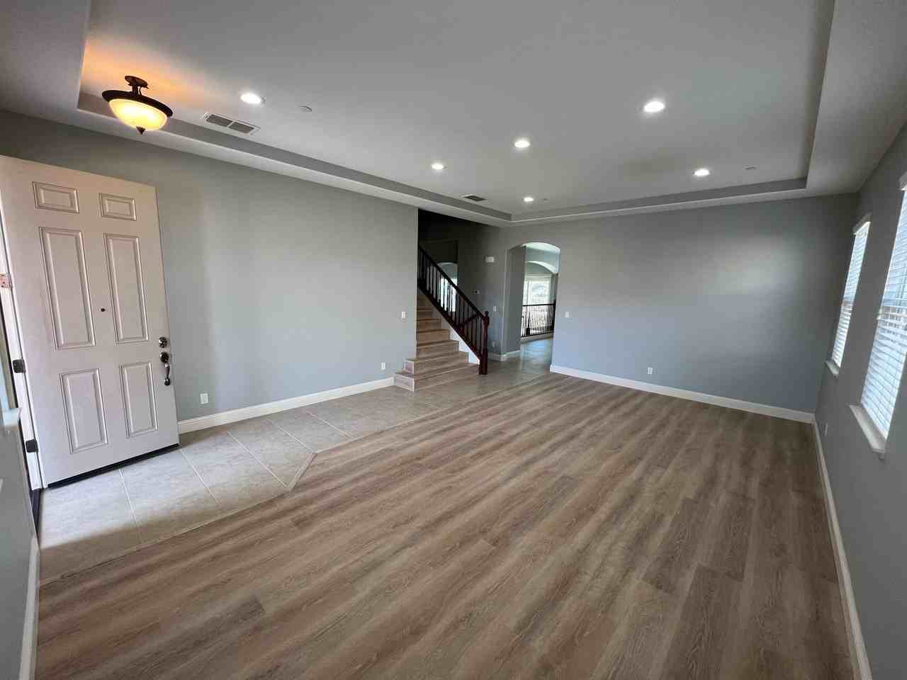 549 Lefevre Dr - Photo 7 of 46