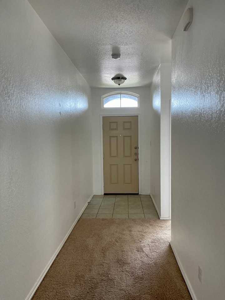 1600 W Nolte Farms Rd - Photo 6 of 18