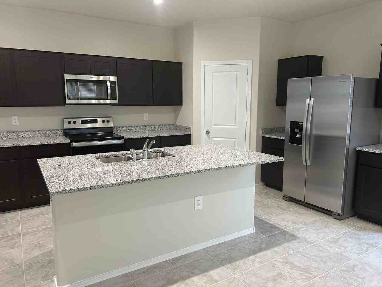 5119 E Emery Rd - Photo 4 of 18