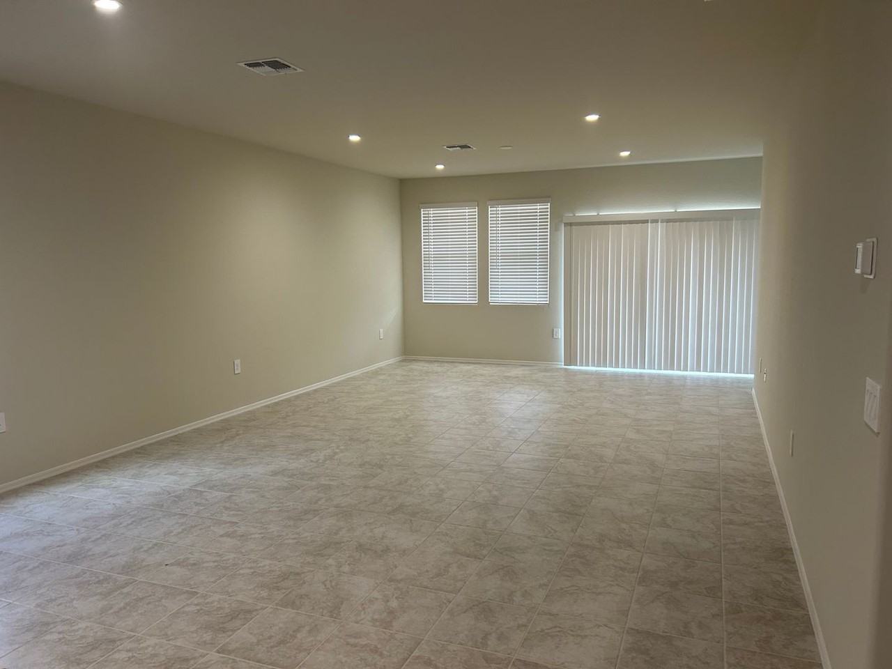 5119 E Emery Rd - Photo 5 of 18