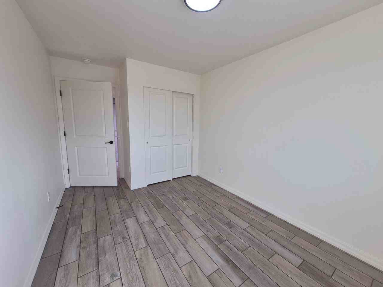 963 S. 6th Avenue - Photo 3 of 13