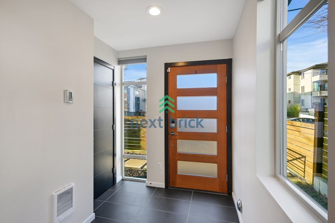 6544 24th Ave Nw - Photo 2 of 23