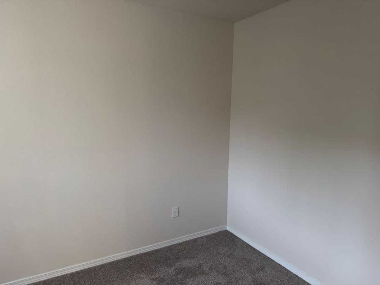 10000 10000 - E SE French Rd - Photo 3 of 30