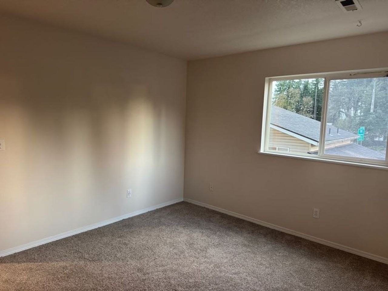 10000 10000 - E SE French Rd - Photo 5 of 30