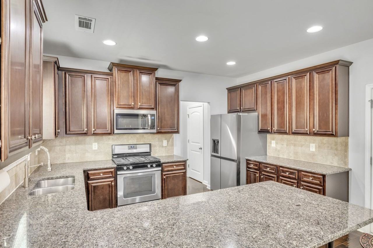 87 Wedge Wood Way - Photo 4 of 33