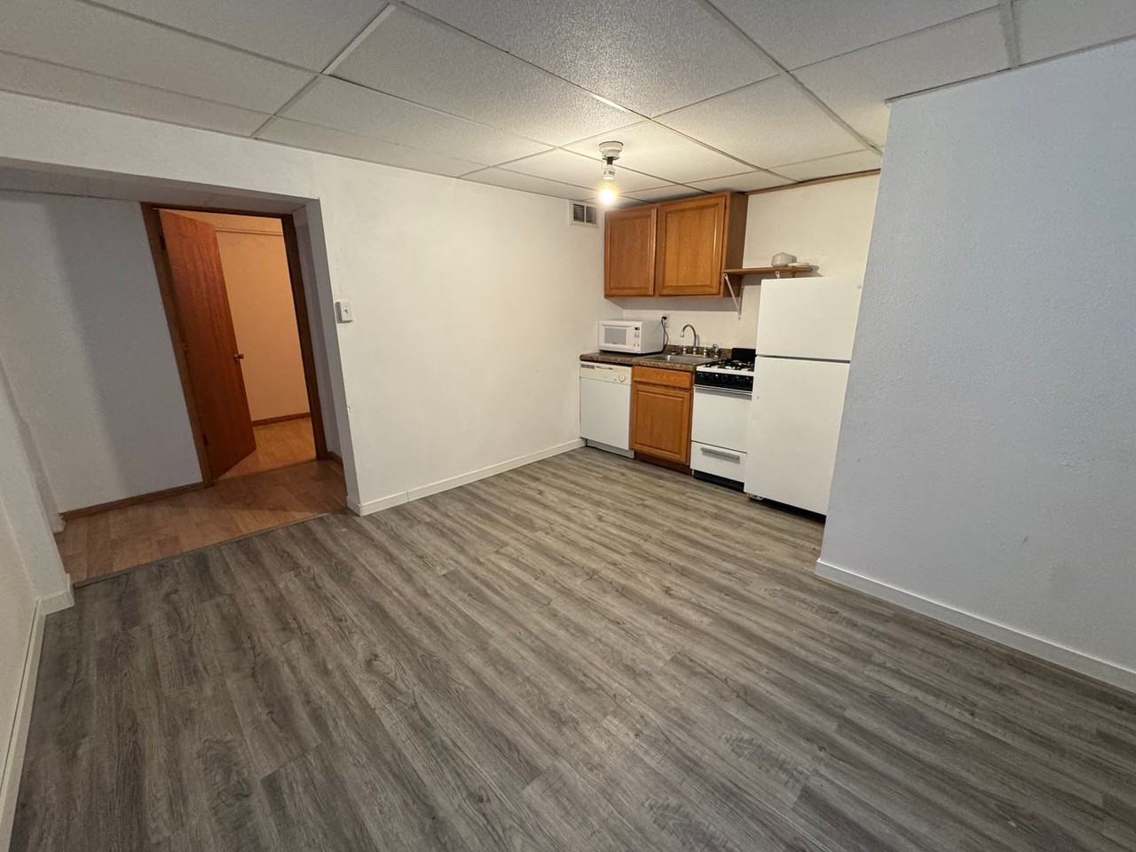 2503 Olive St - Photo 2 of 5