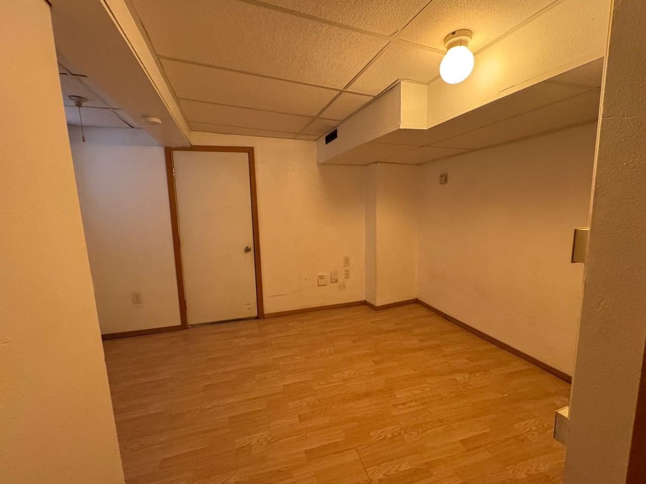 2503 Olive St - Photo 4 of 5