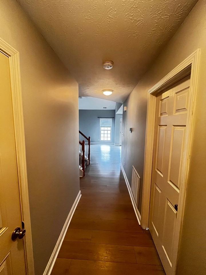 1716 Belay Way - Photo 2 of 40