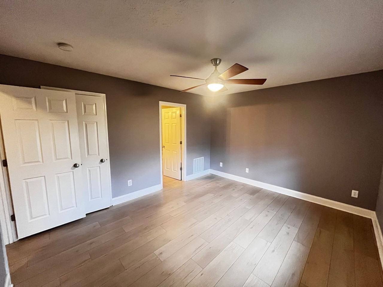 1716 Belay Way - Photo 3 of 40