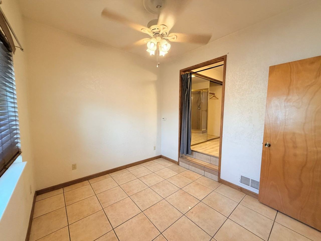 18 Webster St #A - Photo 6 of 9