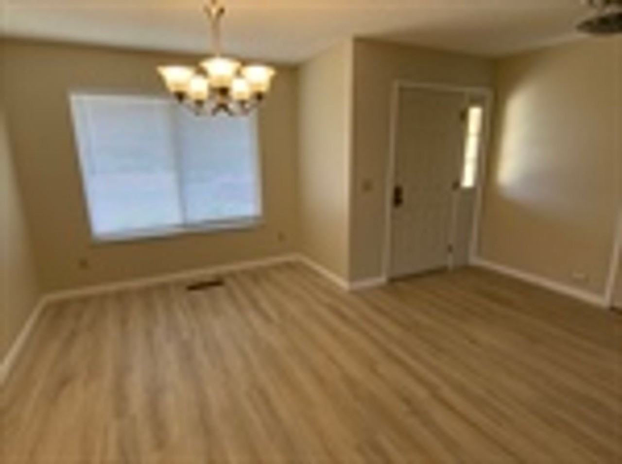 8835 Hood Mountain Cir - Photo 4 of 14