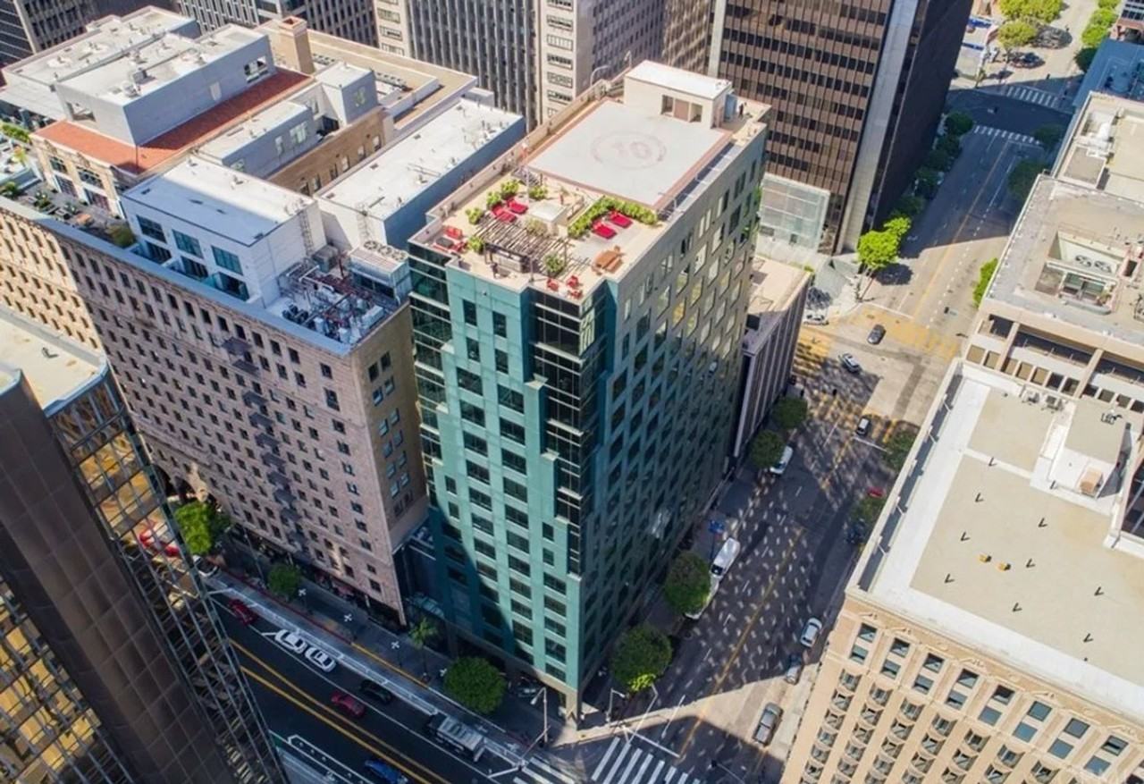 655 S Hope St #1008 - Photo 2 of 5