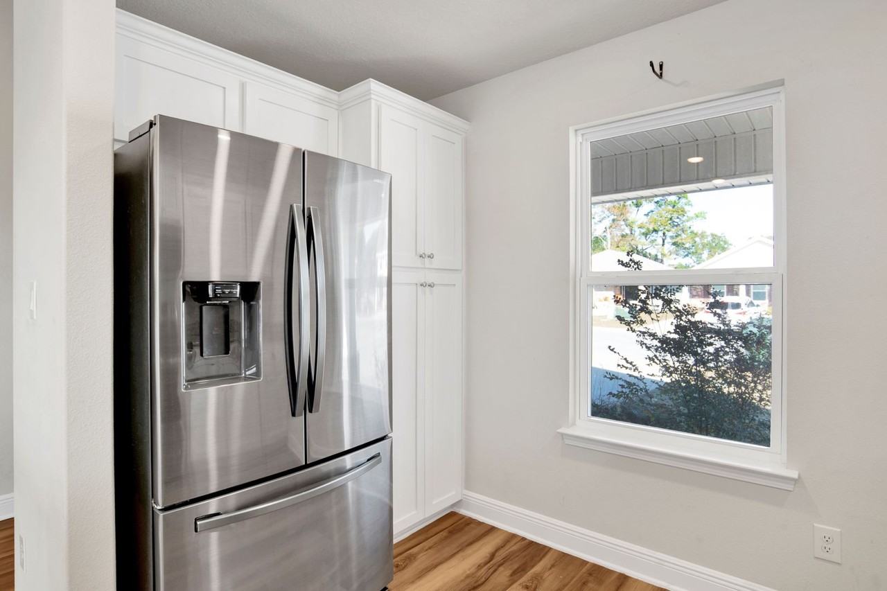 7153 Sonny Dr - Photo 7 of 23