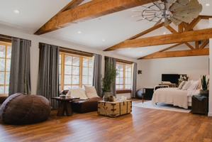 featured image of 1205B Country Club Dr