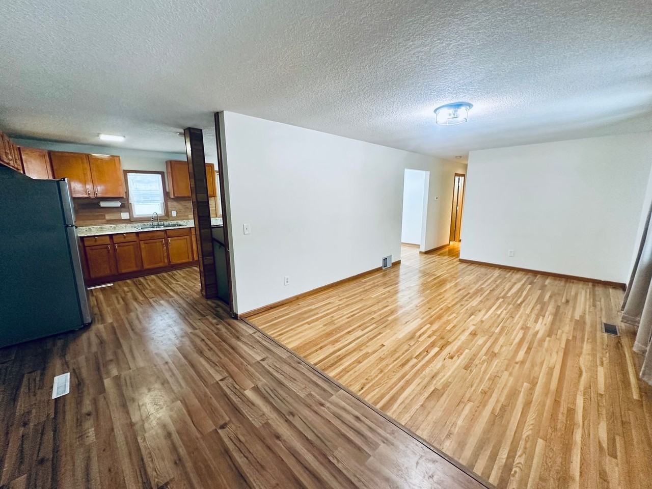 16468 Fishing Ave W - Photo 2 of 32