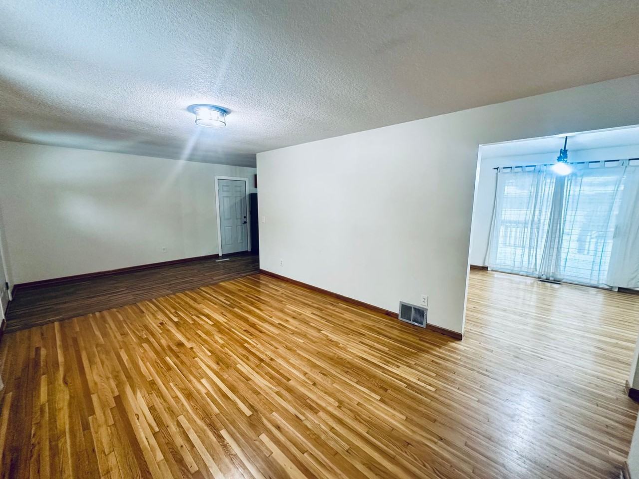 16468 Fishing Ave W - Photo 5 of 32