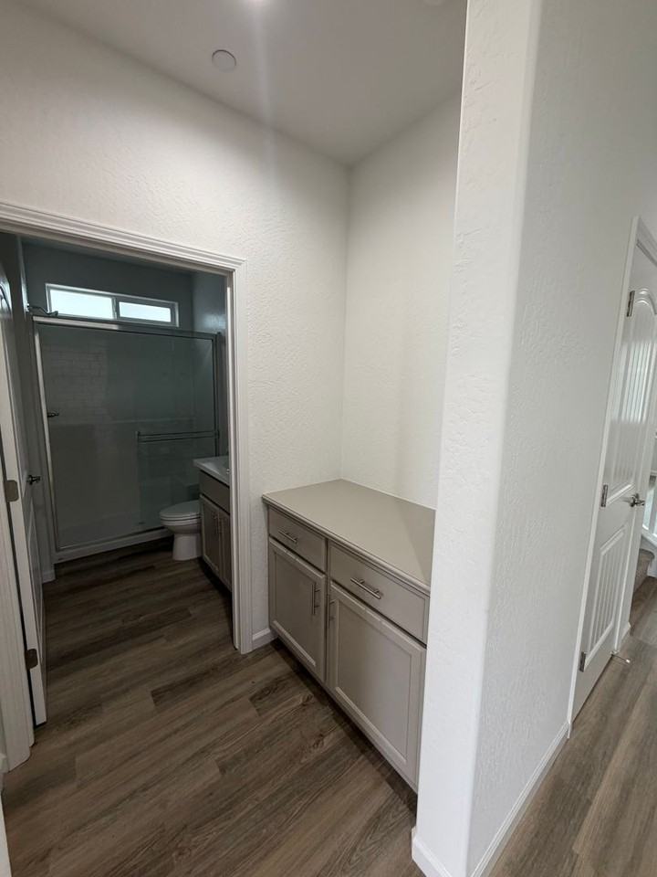 2213 Lodgepole St - Photo 5 of 36