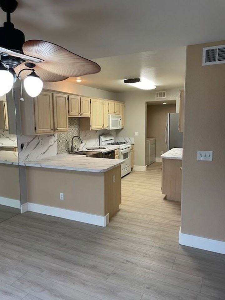 10110 Quaint Tree St - Photo 6 of 16