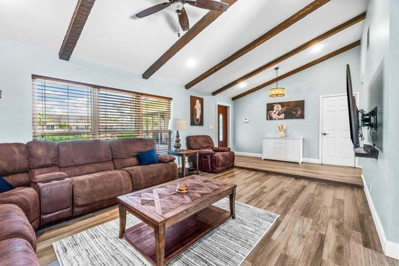 1352 Wyndcliff Dr - Photo 5 of 14