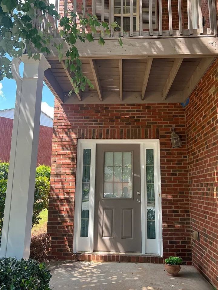 6211 Crestgate Ln - Photo 2 of 16