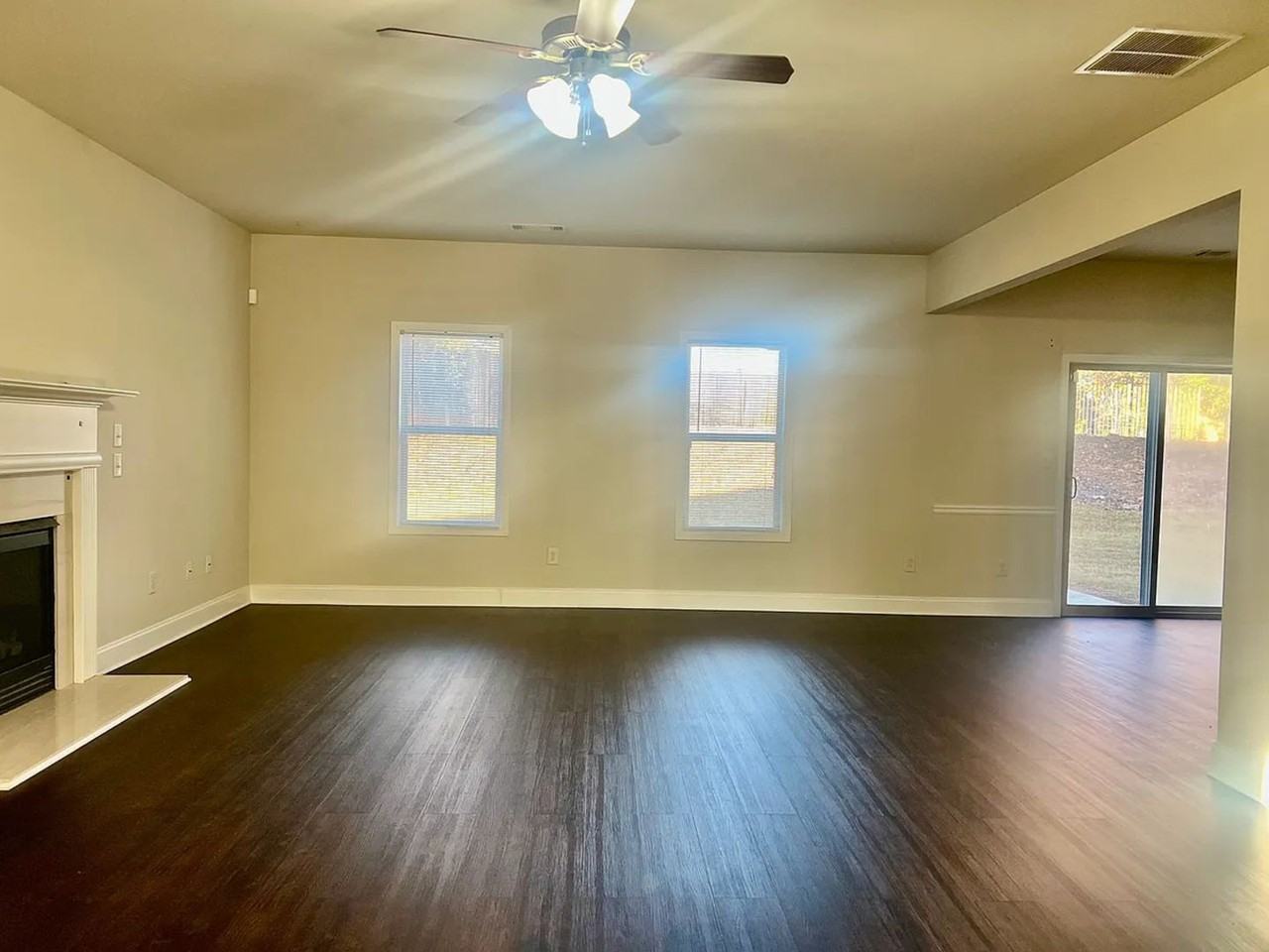 6211 Crestgate Ln - Photo 5 of 16