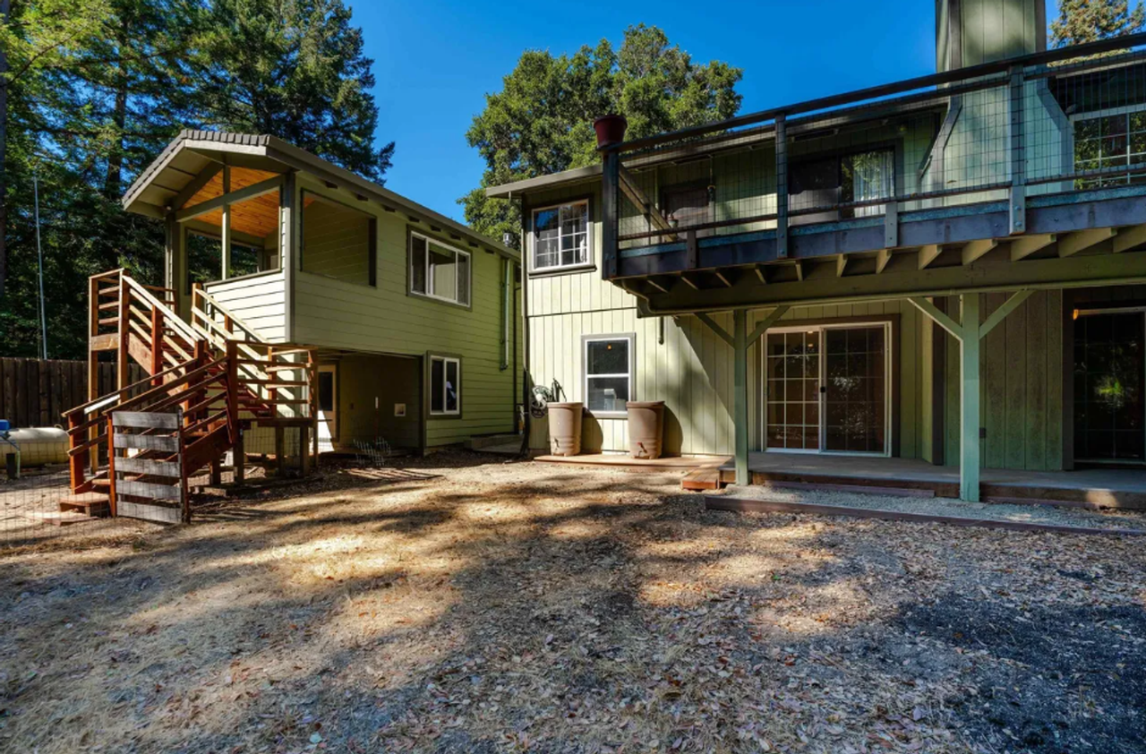 475 River View Drive - Photo 3 of 50