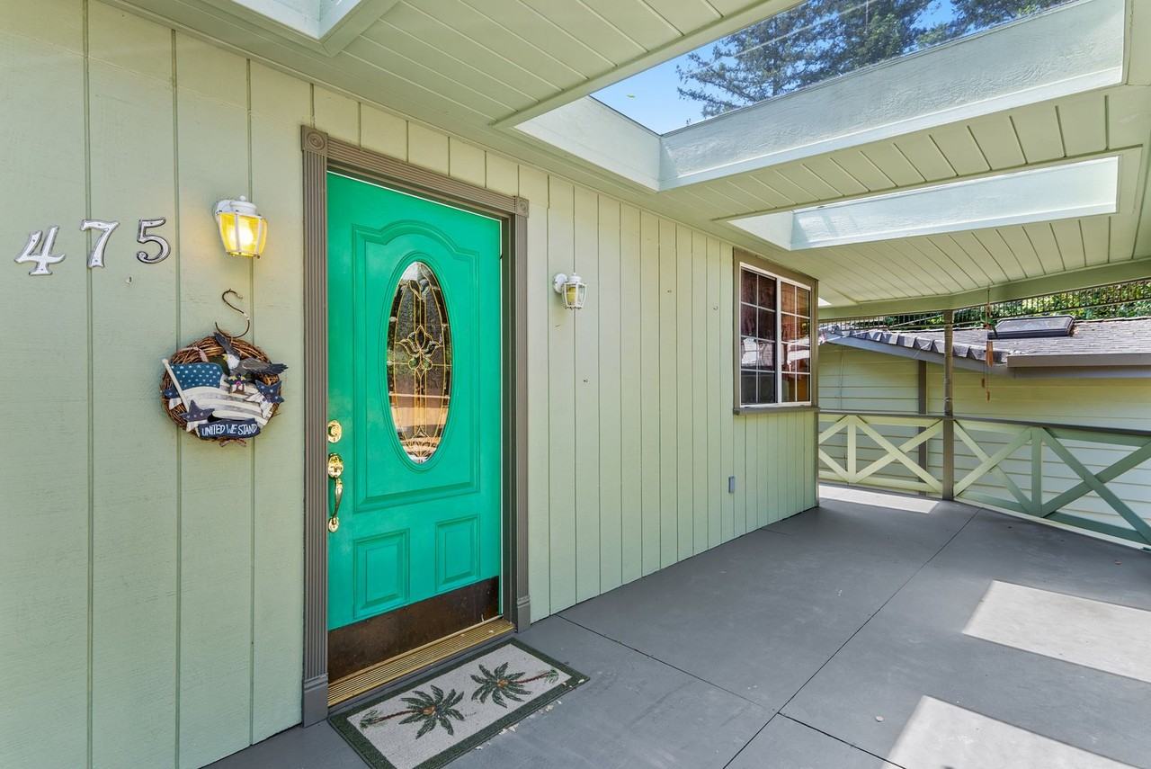 475 River View Drive - Photo 6 of 50