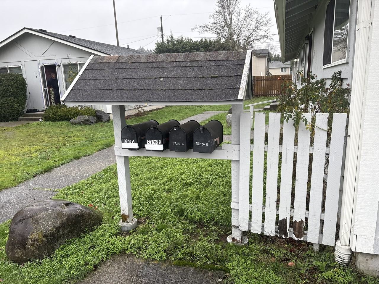 3720 S Manitou Way #B - Photo 4 of 11