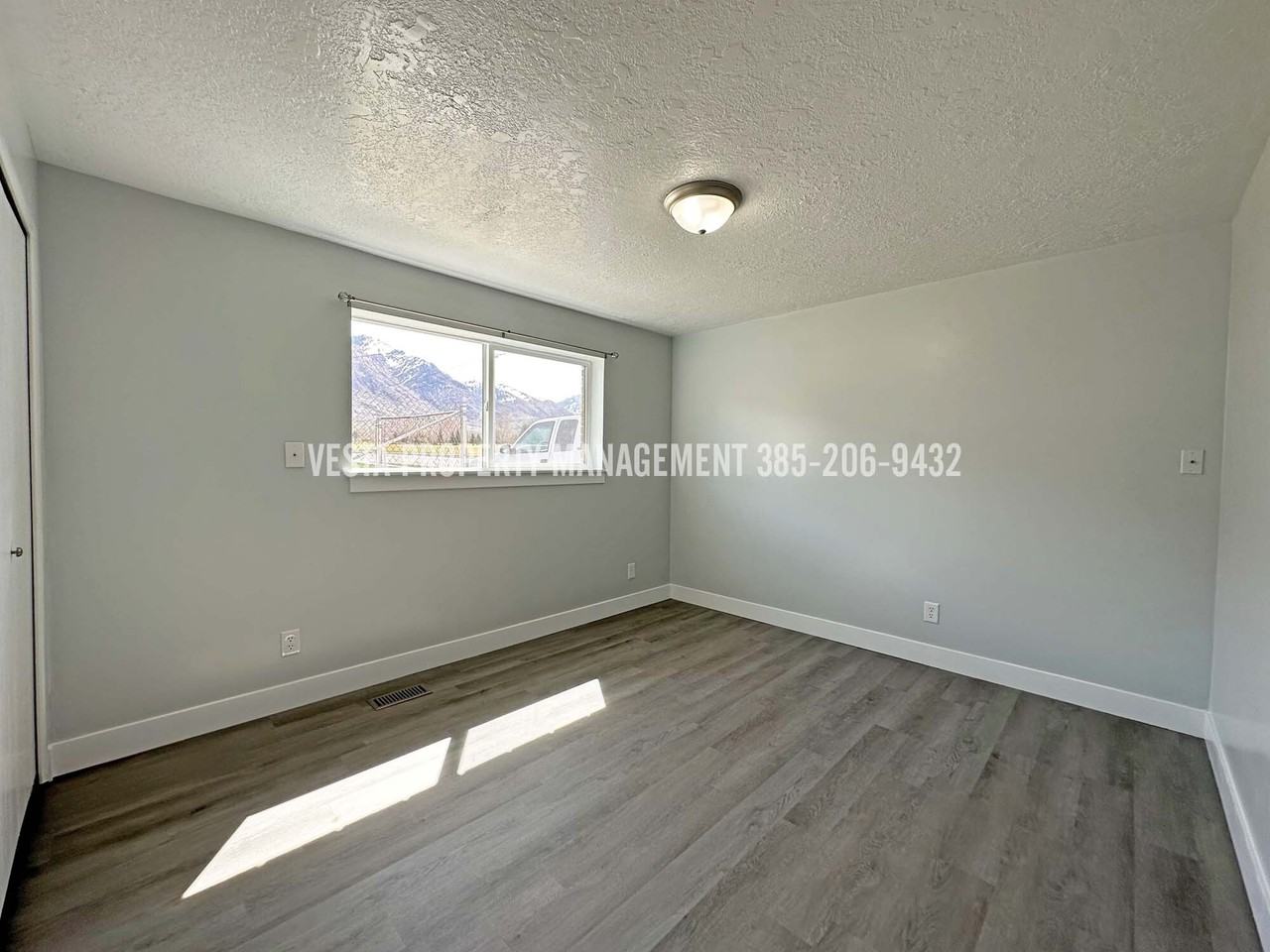 664 North St #1 - Photo 4 of 6