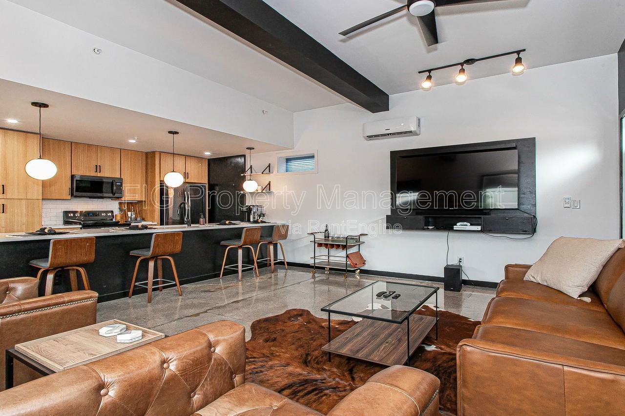 3415 N Broadway St #102 - Photo 7 of 50