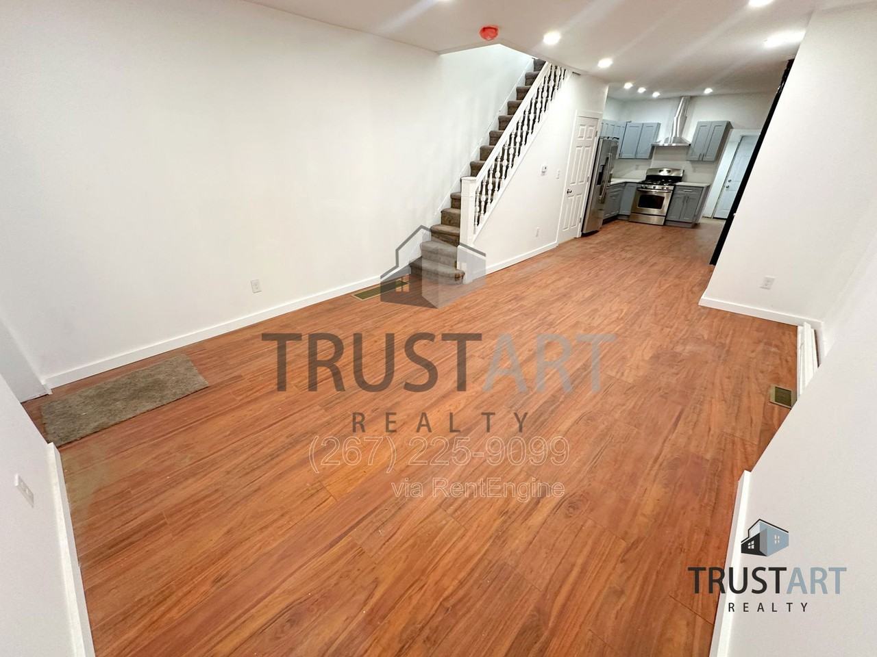 5013 Parrish St - Photo 5 of 17