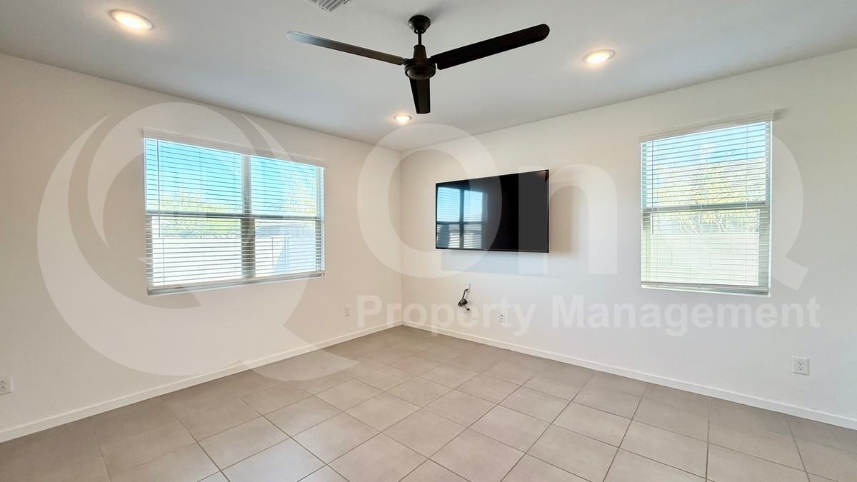 35300 W Marin Ave - Photo 6 of 20