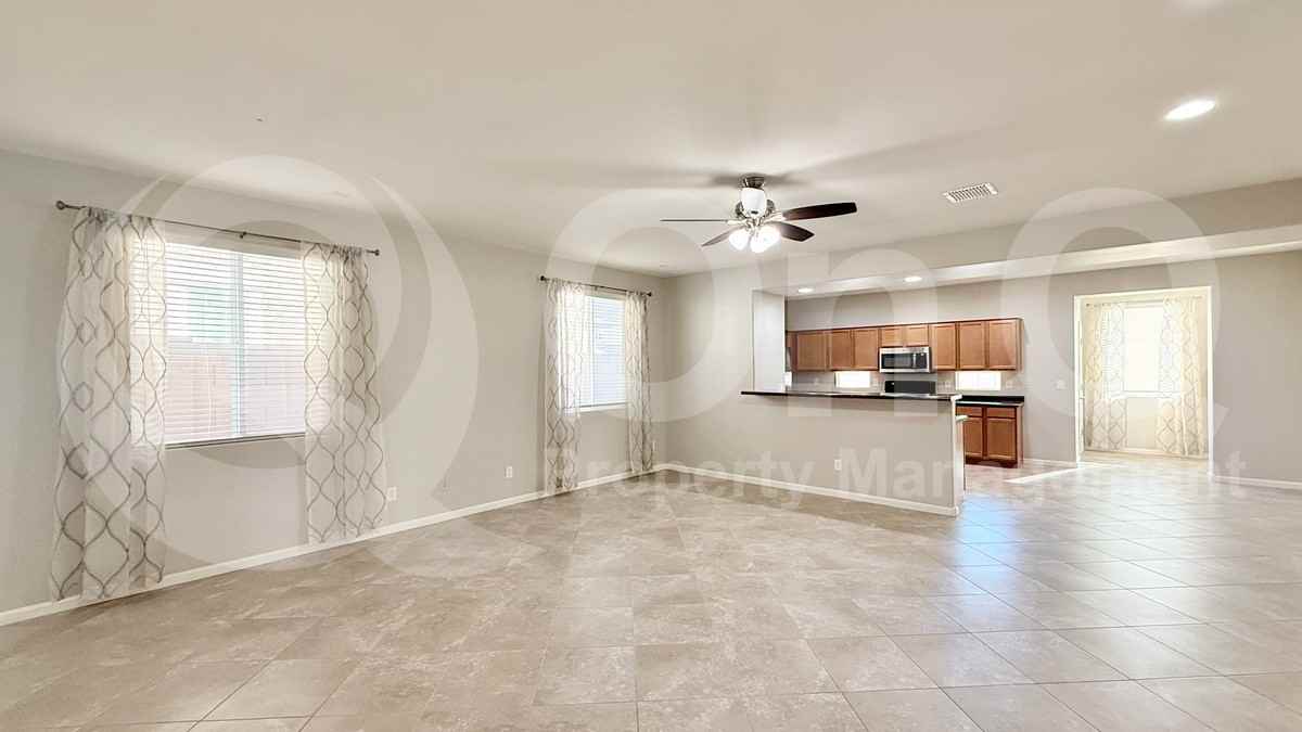 7057 E Olla Ave - Photo 5 of 23