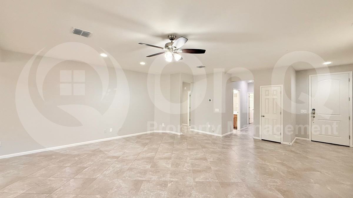 7057 E Olla Ave - Photo 6 of 23