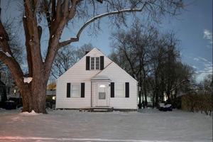 featured image of 118 N Kellner Rd #1