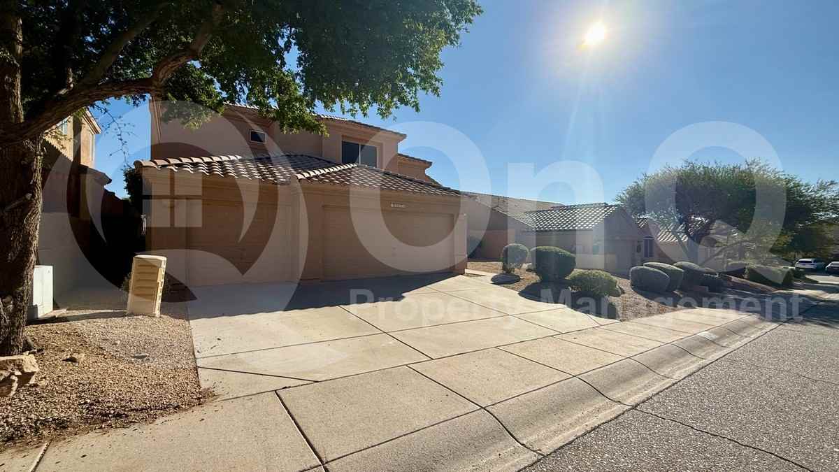 15421 S 16th Dr - Photo 2 of 30