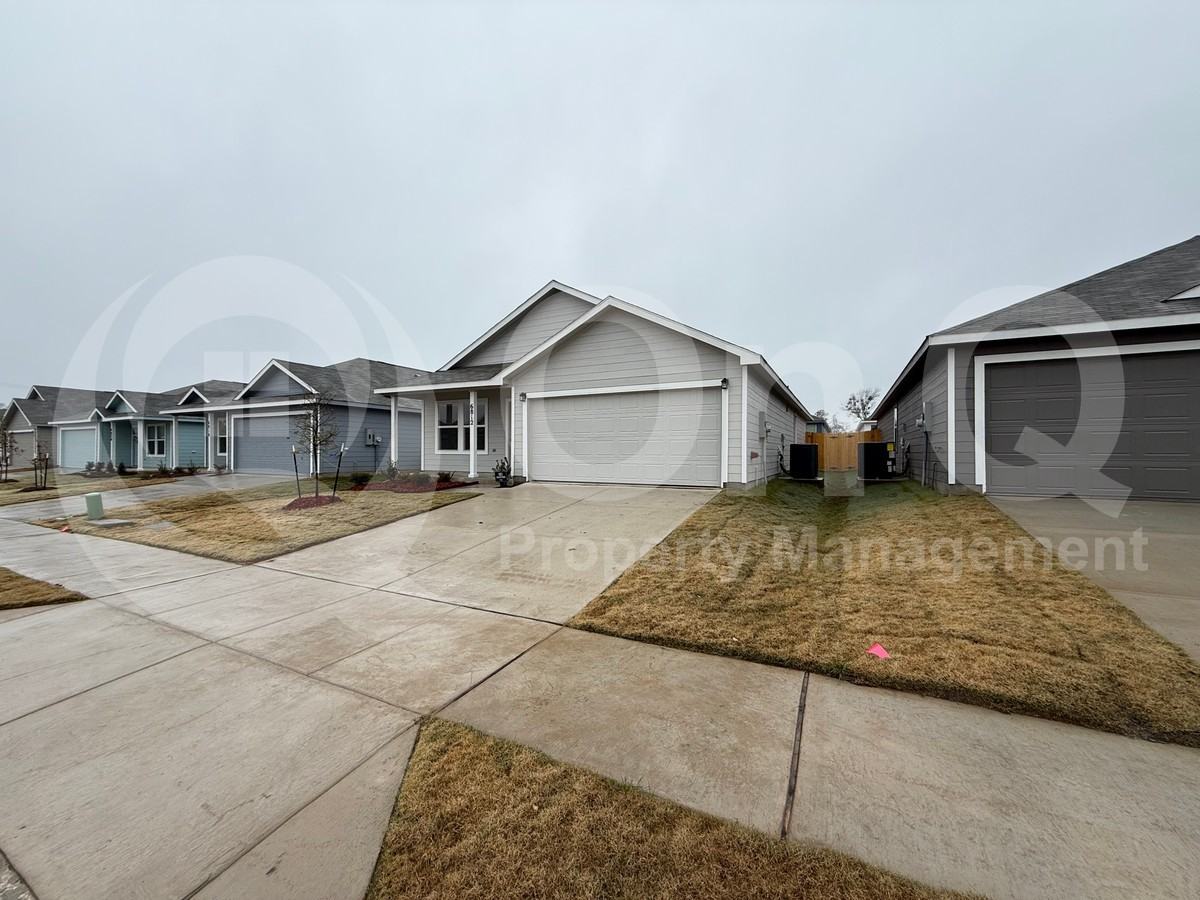 6812 Haines Dr - Photo 2 of 25