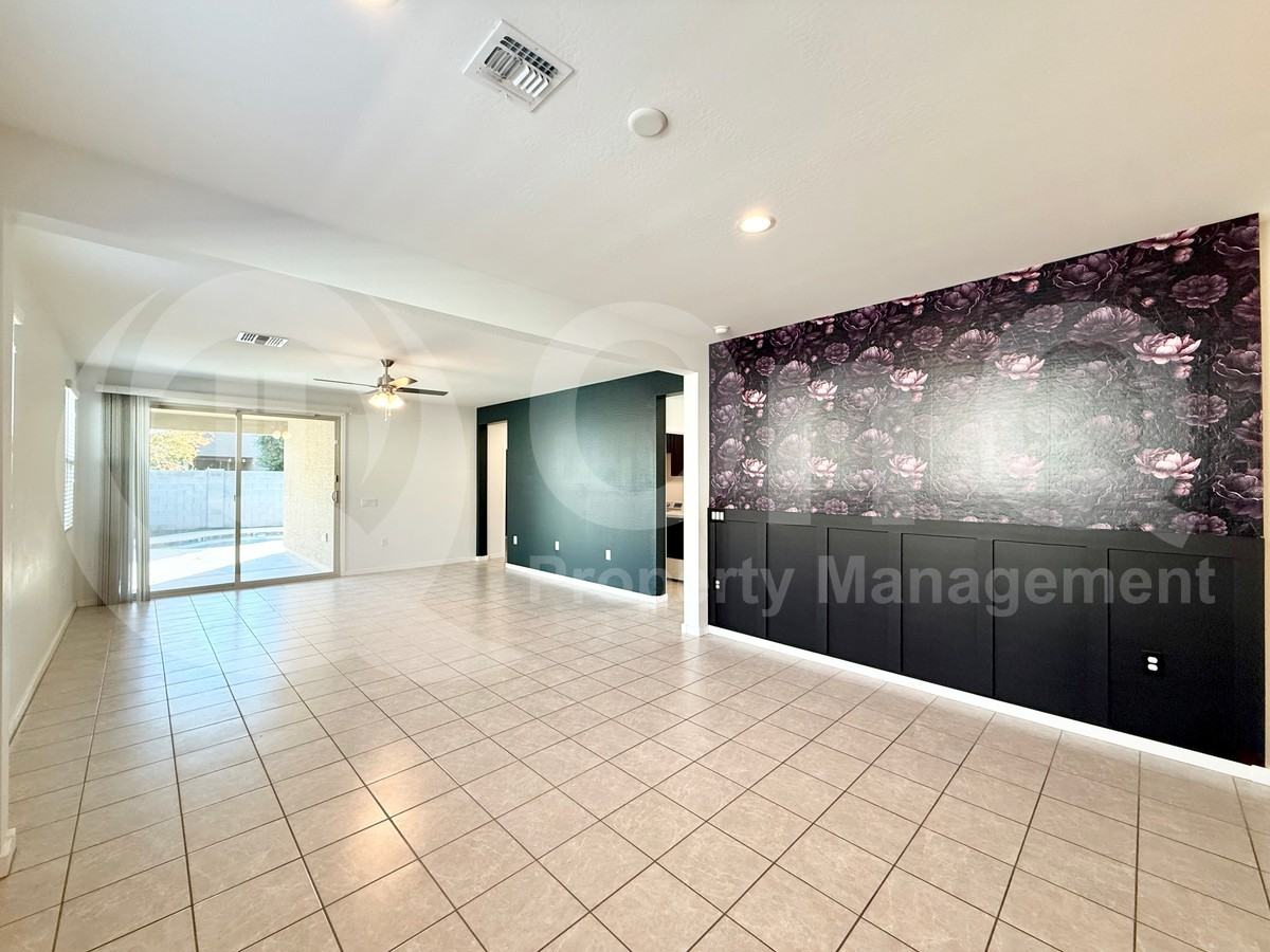 313 W Chaska Trl - Photo 6 of 26