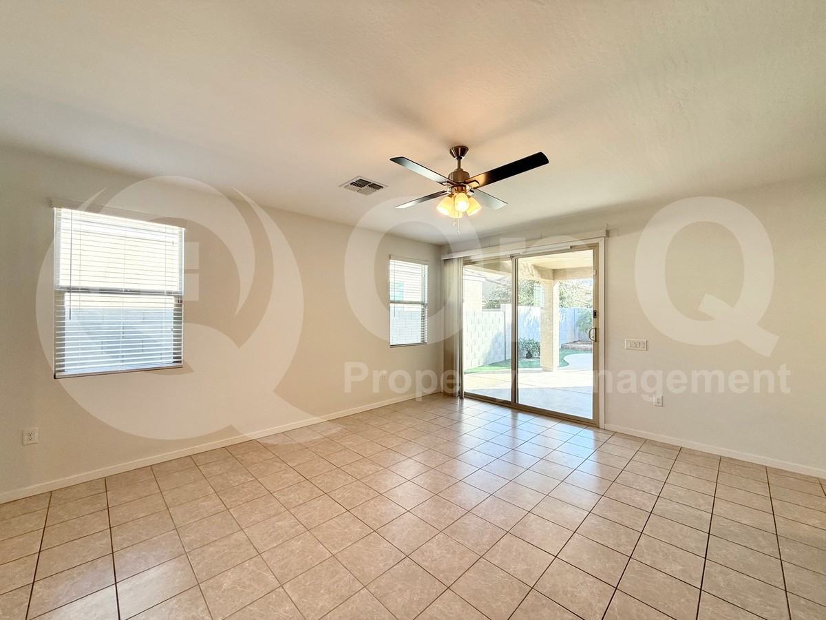 313 W Chaska Trl - Photo 7 of 26