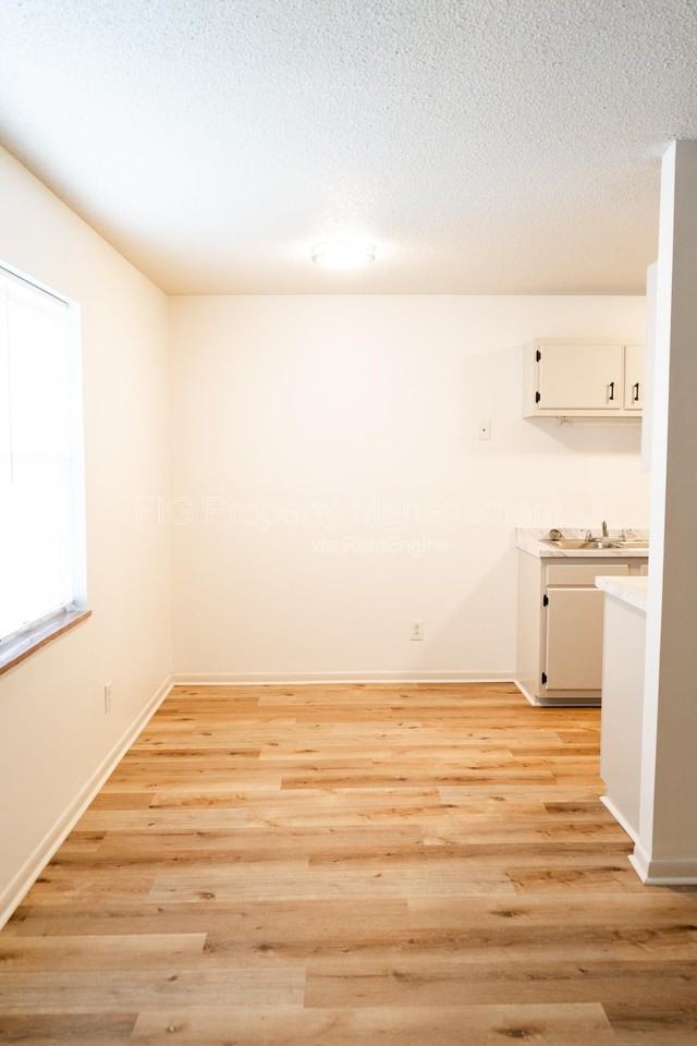 706 E Inskip Dr #4 - Photo 6 of 11