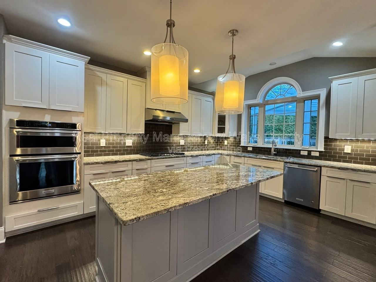 1021 Keith Rd - Photo 4 of 50