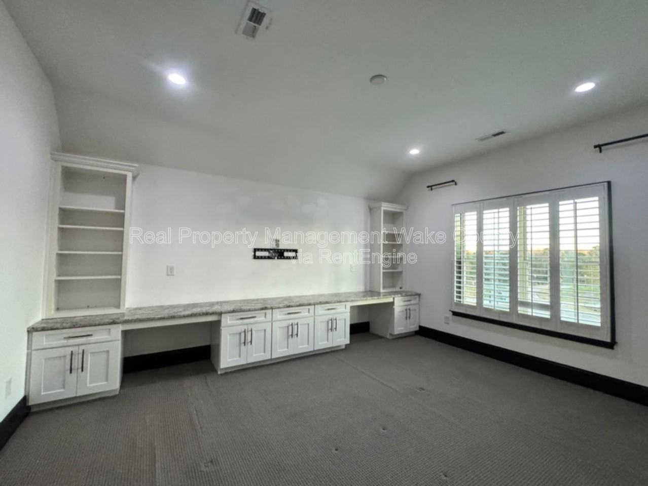 1021 Keith Rd - Photo 7 of 50