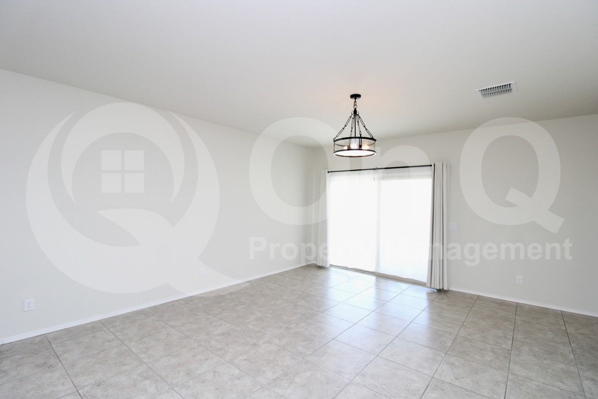 1238 E Denvil Dr - Photo 4 of 20