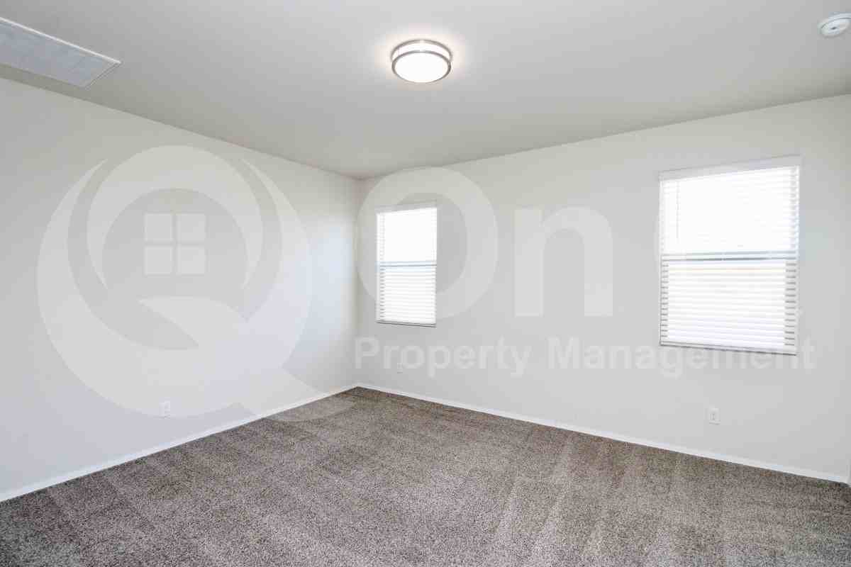 1238 E Denvil Dr - Photo 7 of 20