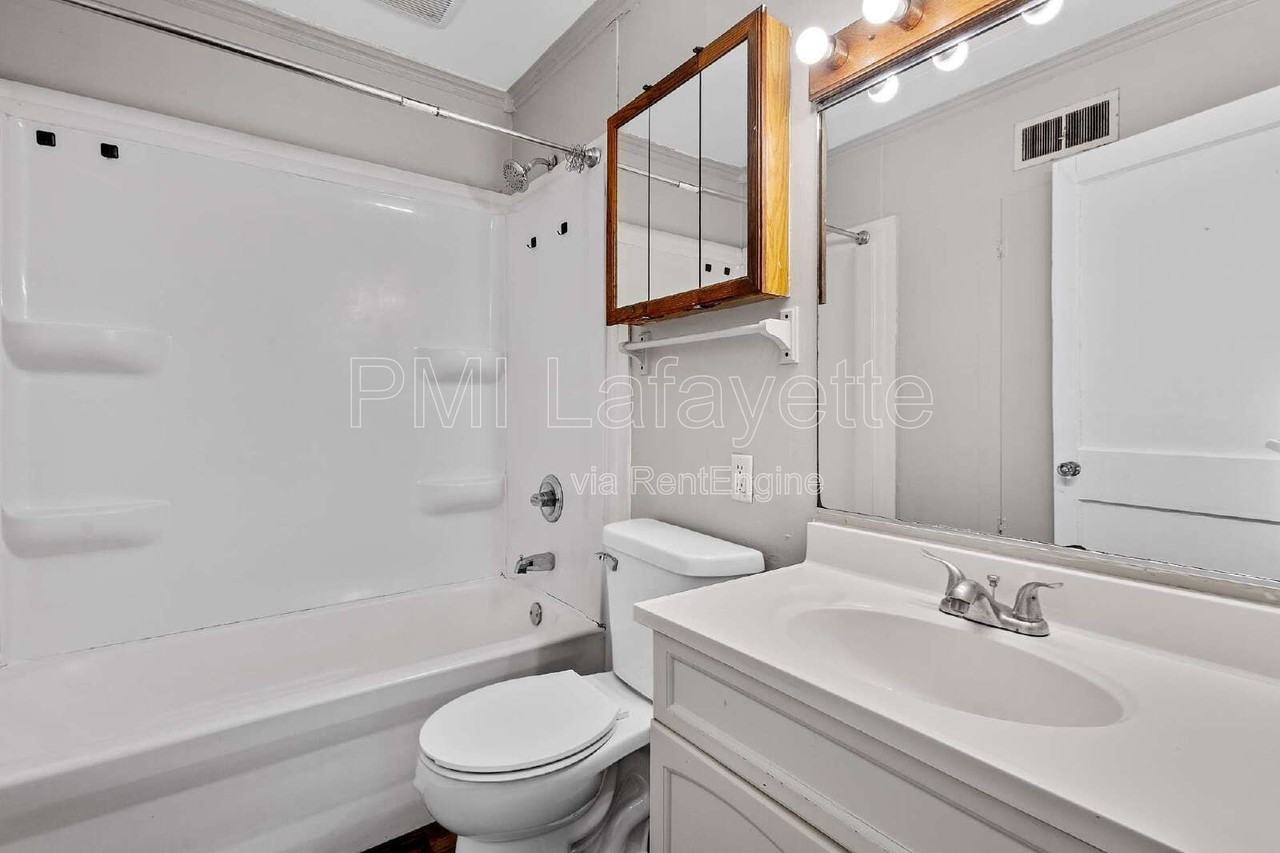 618 S 18th St - Photo 4 of 13