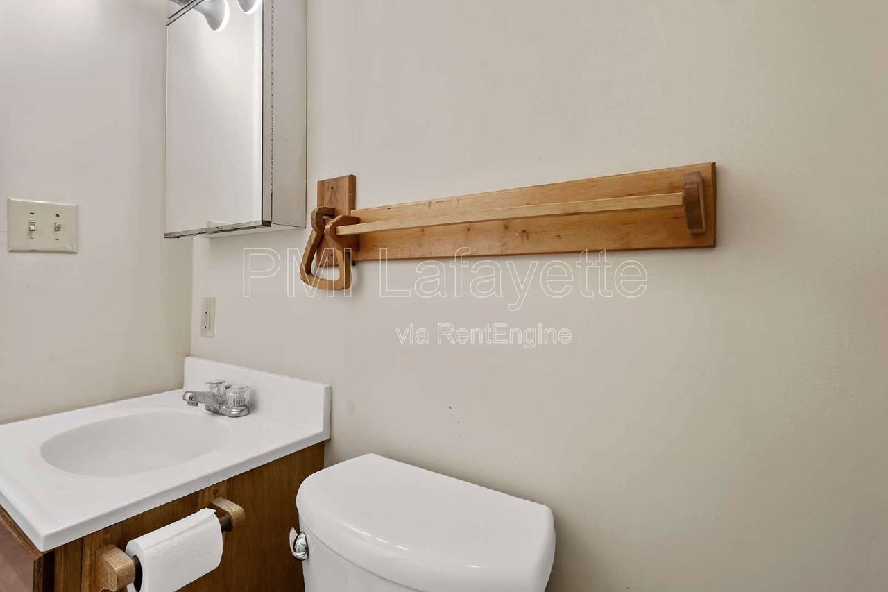 708 N 18th St #1 - Photo 5 of 8