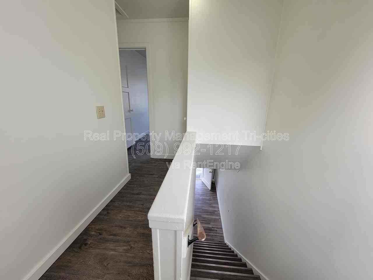 87 Symons St - Photo 5 of 16