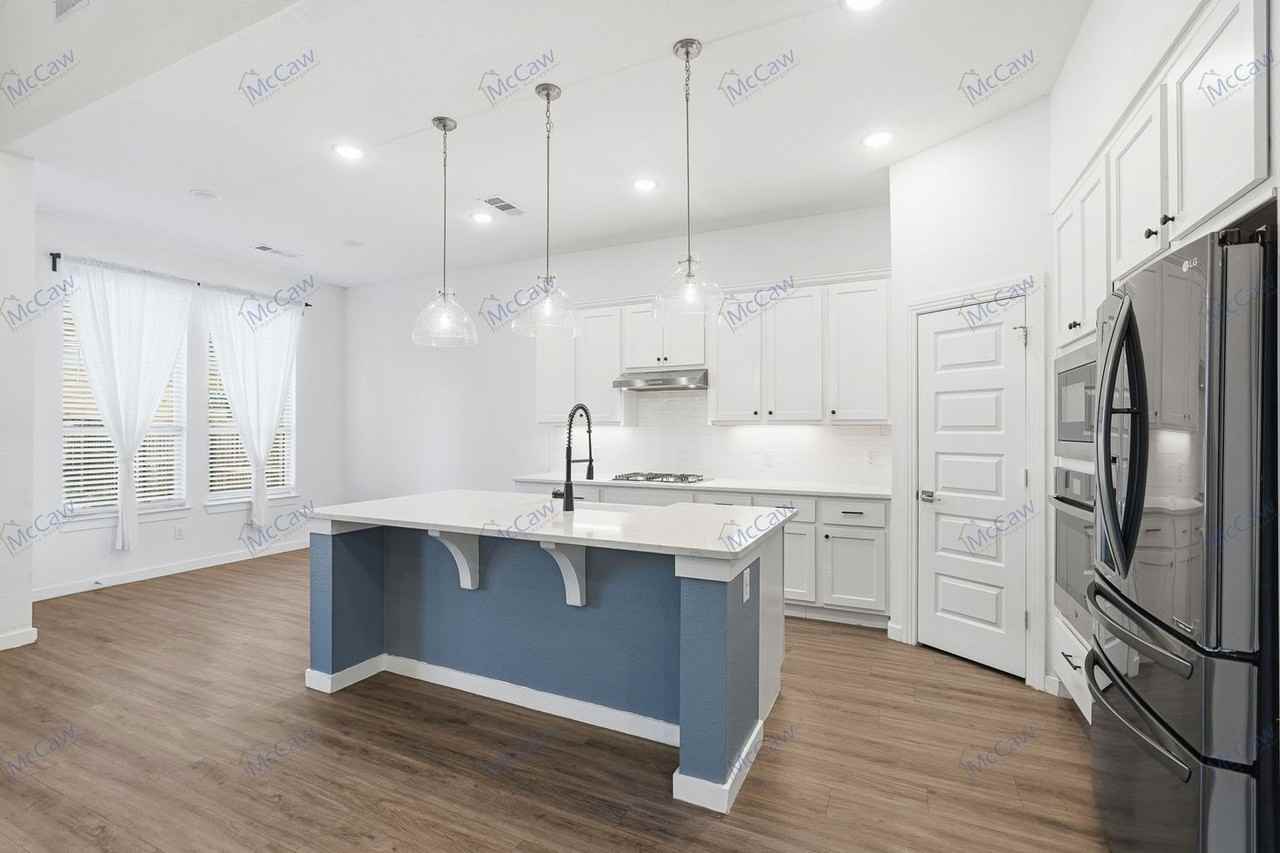 5737 Miriam Dr - Photo 7 of 25