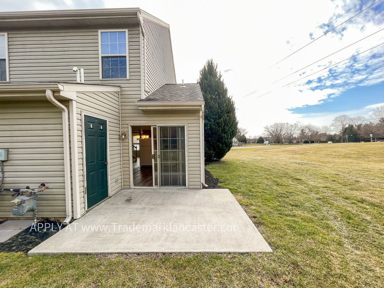 1831 Bradfield Dr - Photo 2 of 25