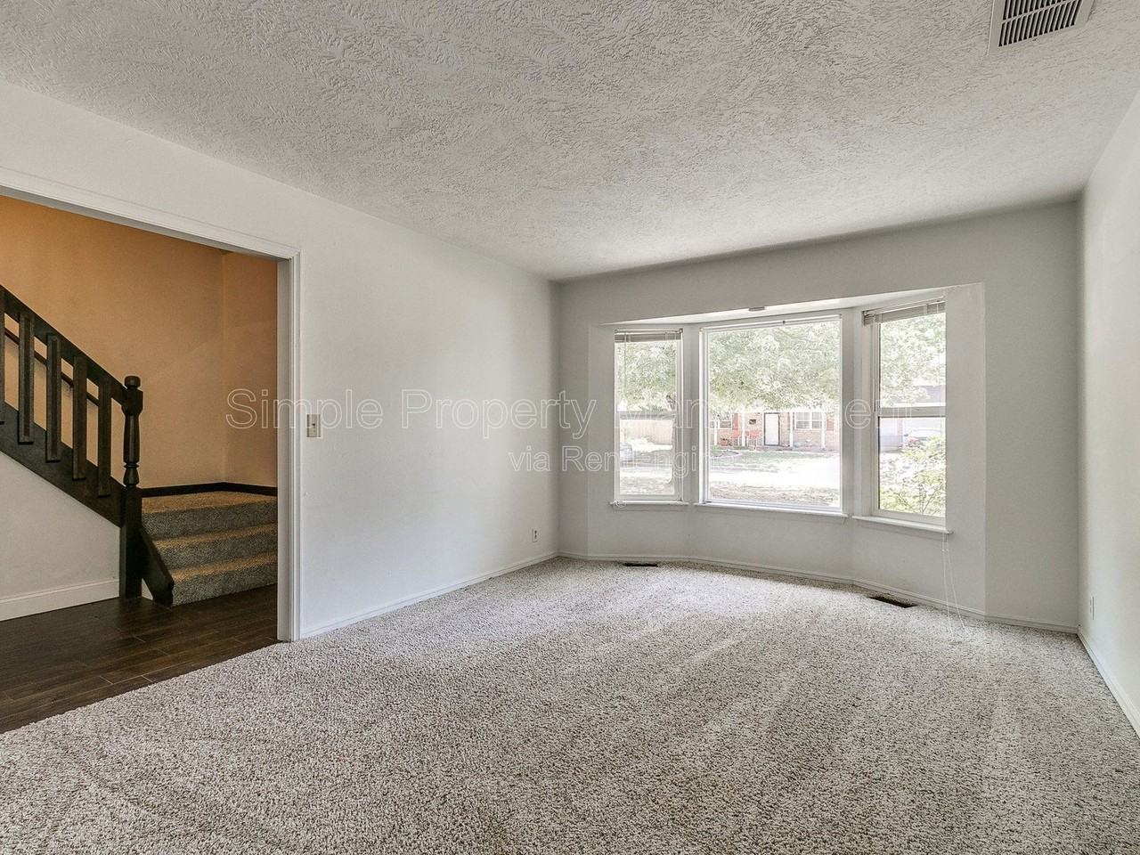 1625 Homeland Ave - Photo 4 of 32